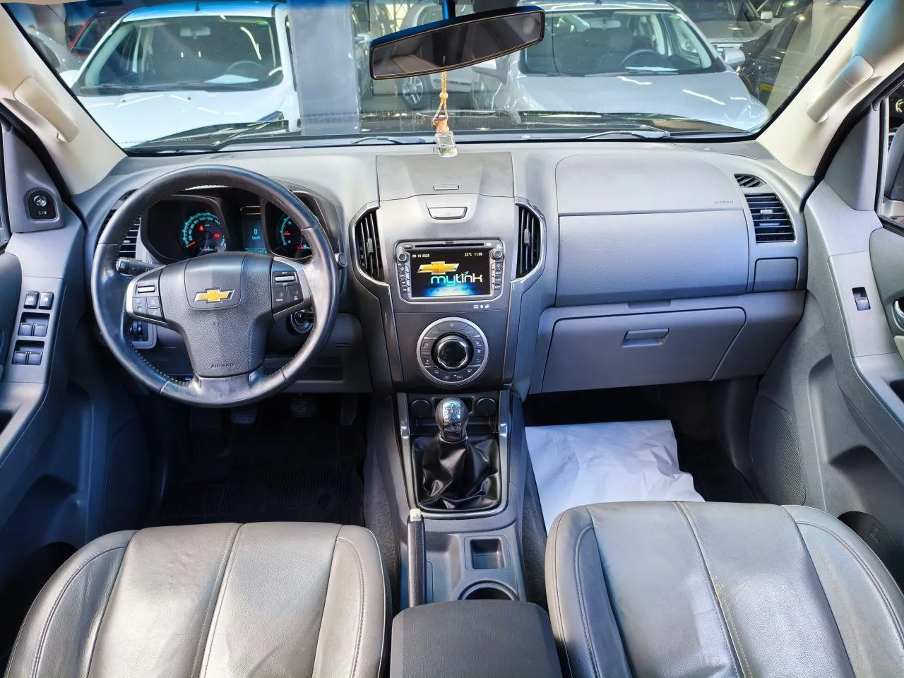 Interior frontal